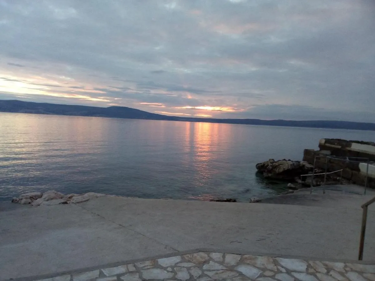 Azur Bed & Breakfast Novi Vinodolski 0*,  Croatia