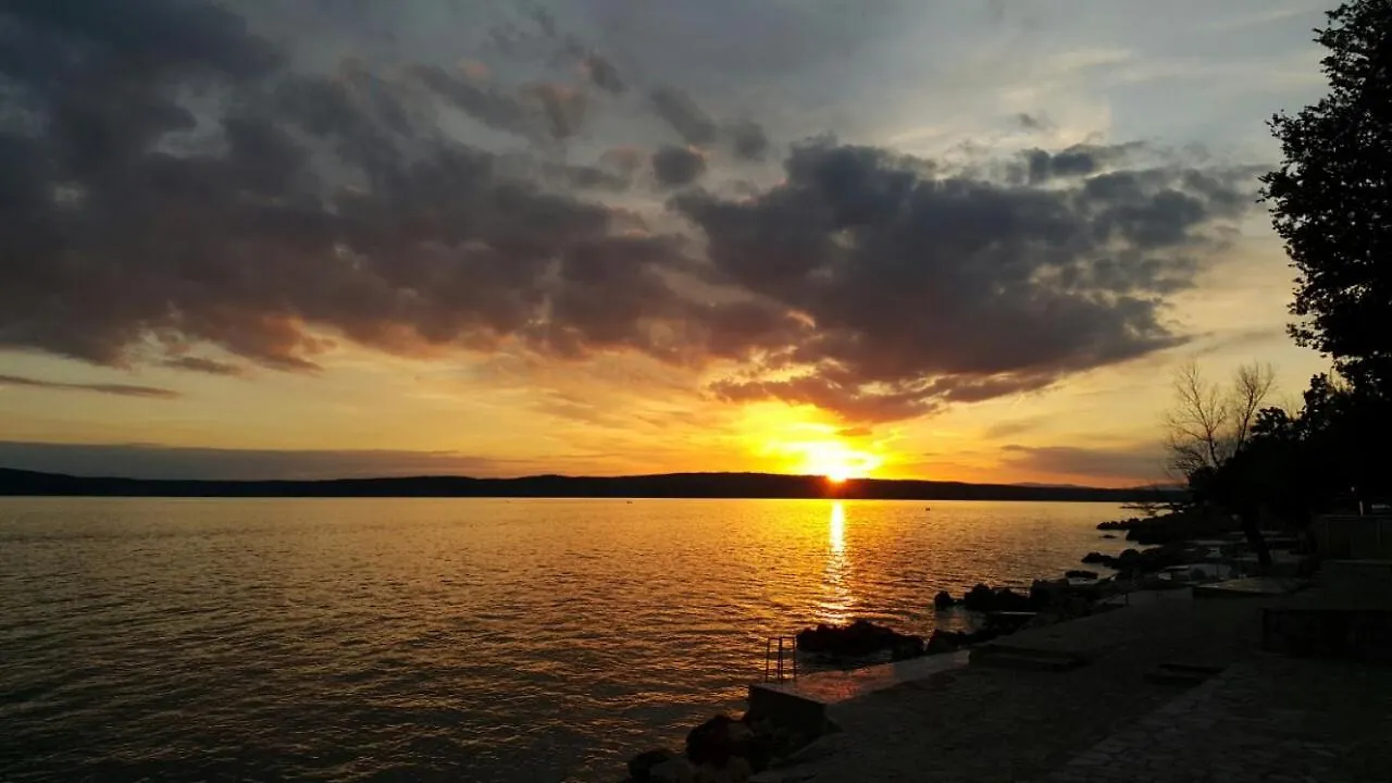 Azur Bed & Breakfast Novi Vinodolski Croatia
