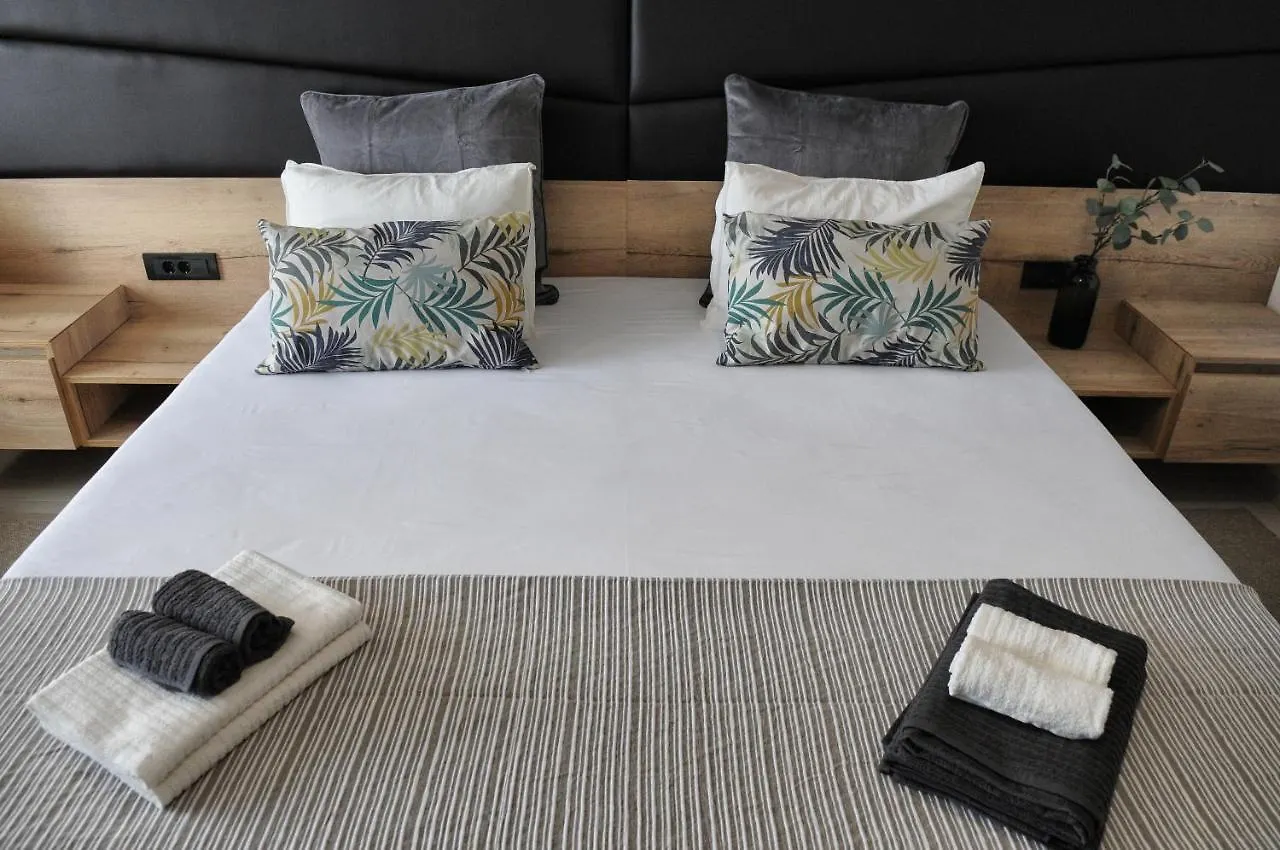 Azur Bed & Breakfast Novi Vinodolski
